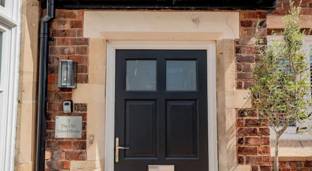 Host Stay The Old School House, Забронировать Дом для отпуска Отели Вустер с парковкой, рядом с Worcestershire County Cricket Club, Парковка