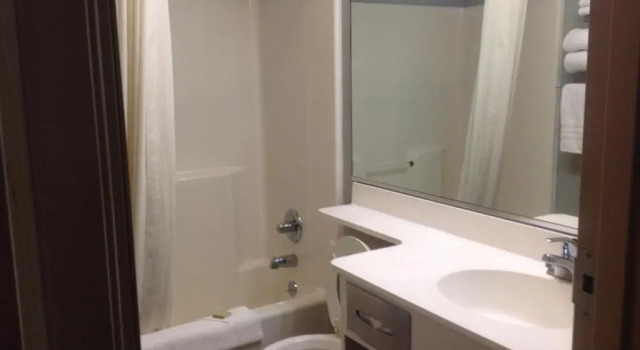 Номер Economy Brookshire Inn