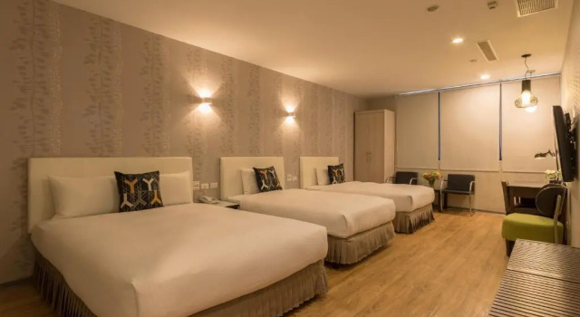 Семейный номер Deluxe Just Enjoy Business Hotel