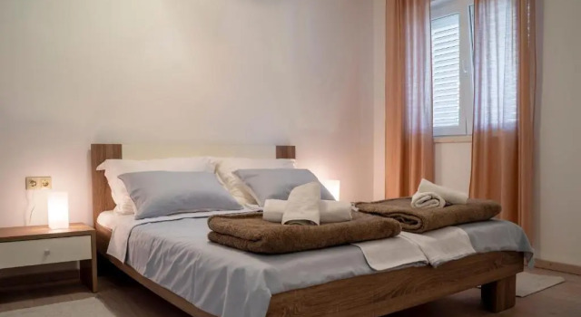 House FIDULIC - apartment THE LAVENDER, Prenota Appartamento Lombarda 
