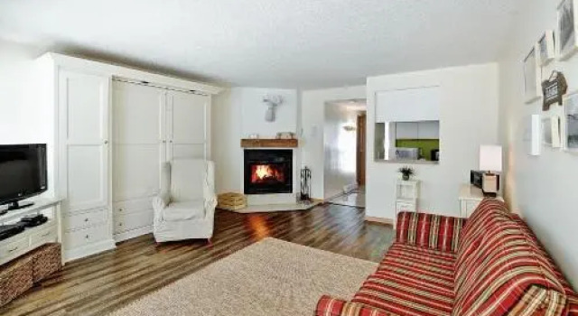 Les Chalets Alpins - Chemin du Hameau, Book Chalet Cottages in Stoneham, near Halte O Spa, Cottage