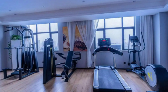 Huanpeng Holiday Hotel, Book Hotel Hotels in Yaohai with Parking, Parking
