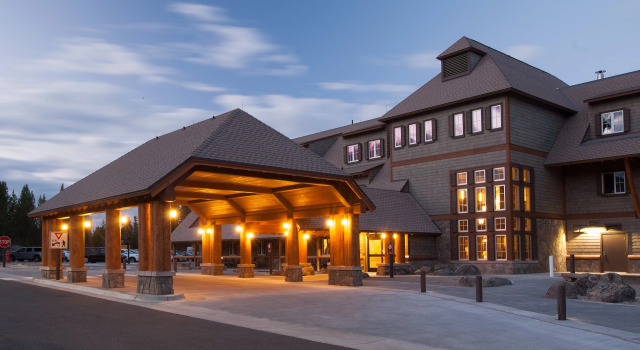 Canyon Lodge & Cabins - Inside the Park, Book Feriehus Canyon Village USA