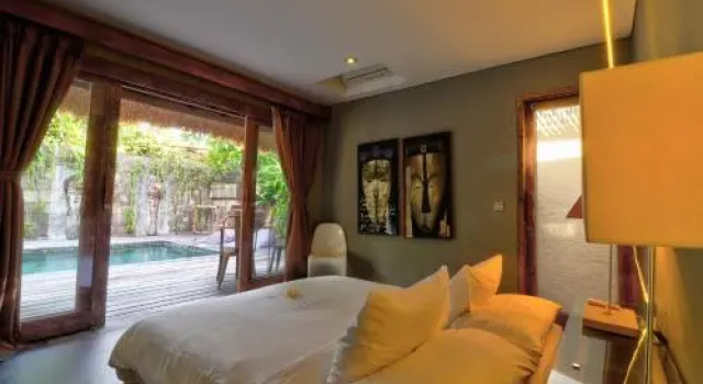 Arte Villa Central Seminyak, Rezervovat Vila Chaty v Bali, Chalupa