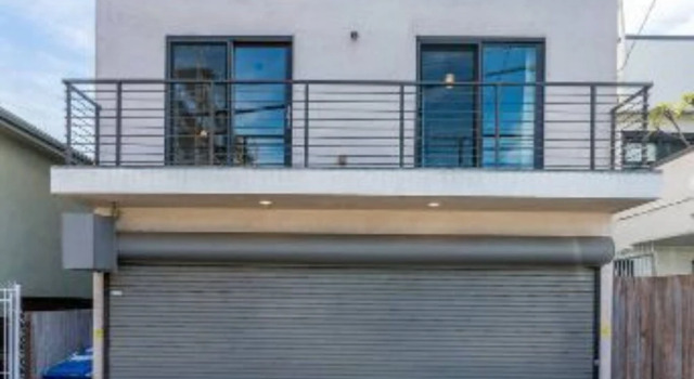 Breakwater by Avantstay Venice Bungalow w/ Rooftop Patio Close to Beach!, Забронировать Отель Бизнес-отели Лос-Анджелеса, рядом с LA Louver, 4* 5*