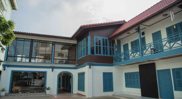 Khung Riverside Hotel