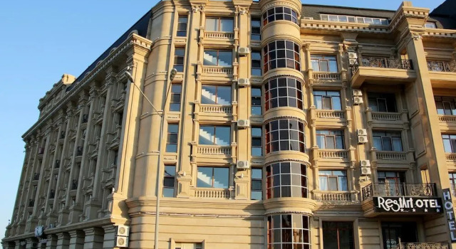 Restart Hotel, Забронировать Отель Отели Сабаиль с парковкой, Парковка