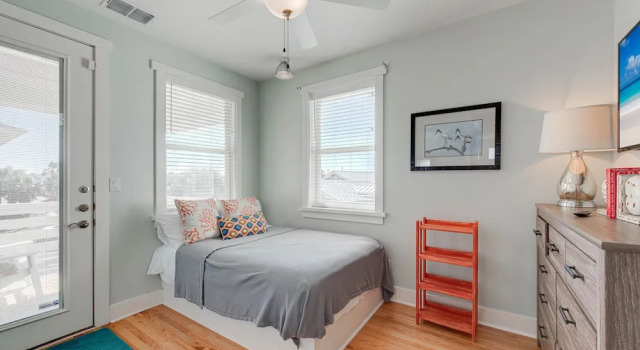 Коттедж La Dolce Vida by Silver Sands Vacation Rentals