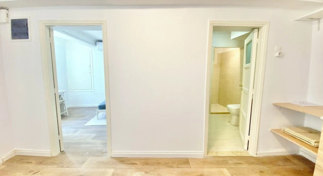 Quiet Flat With Outdoor Space in Central Athens, Забронировать Отель Palaio Psychiko Афины