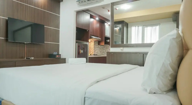Cozy Studio Apartment At Woodland Park Residence, Book Apartment Jakarta Jakarta Province