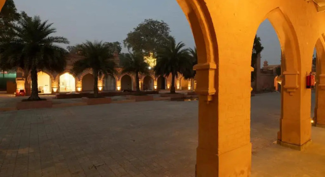 Люкс Grand The Earth Amritsar