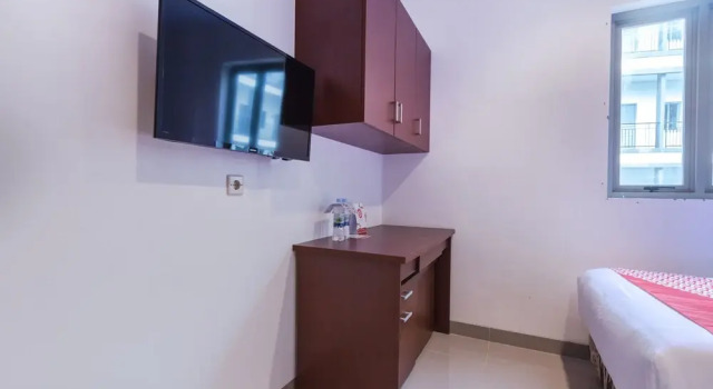Urban Residence by OYO Rooms