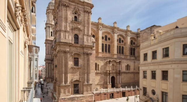 INMálaga Catedral 1, Забронировать Отель Малага - центр Малага, рядом с Музей Кармен Тиссен