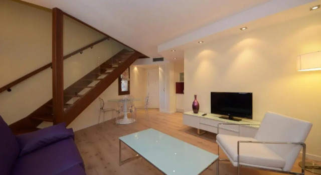 Apartamentos El Palacete de Ainsa, Book Apartment Hotels in Aragon with Parking, Parking