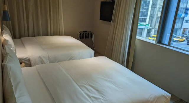 Четырёхместный семейный номер Standard N Hotel