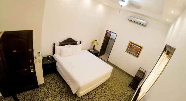 Hotel La Perla, Book Hotel Hoteller i Leon Region med parkering, Parkering