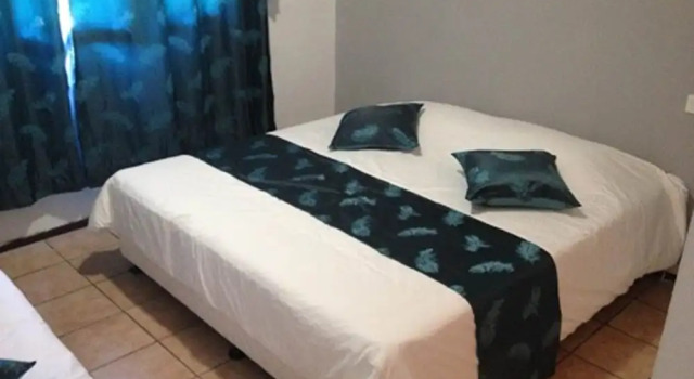 Hotel De La Plage Poindimie, Book Hotel Poindimié New Caledonia