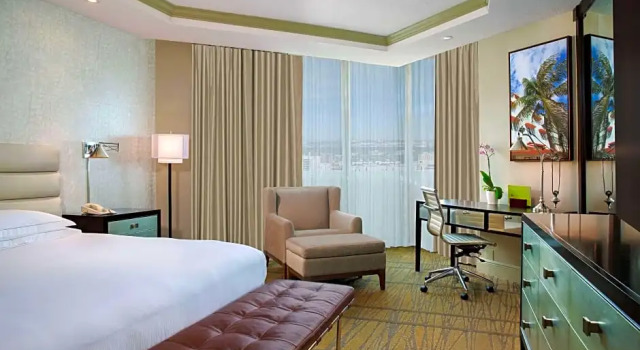 Двухместный люкс Presidential DoubleTree by Hilton Hotel Miami Airport & Convention Center