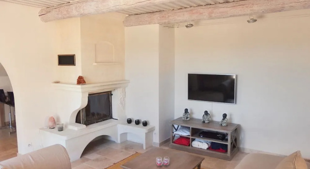 Modern Villa With Heated, Private Swimming Pool Near Mont Ventoux, Забронировать Вилла Бом-де-Вениз Mont Ventoux