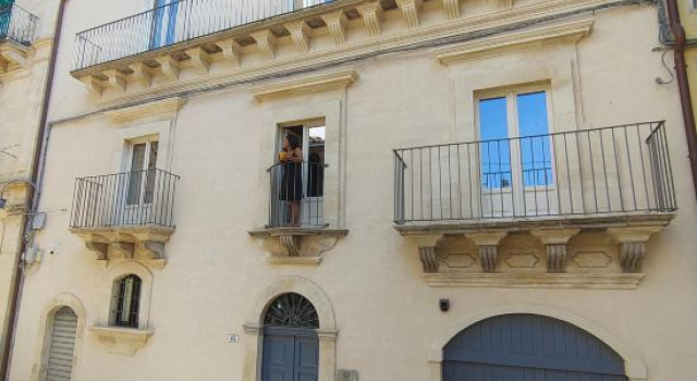 P43 Sicilian Suites, Забронировать Отель Бизнес-отели Долины Ното, 4* 5*