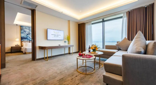 Люкс Grand Muong Thanh Luxury Ha Long Centre Hotel