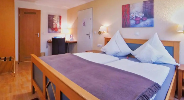 Hotel Maurer, Забронировать Отель Саарвеллинген 