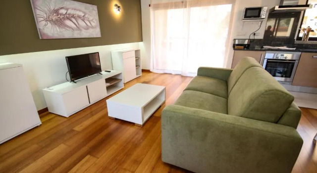LUXURY APARTMENT - T1 vue sur piscine - PRAIA DA LUZ, Rezerwuj Apartament Hotele w Algarve z parkingiem, Parking