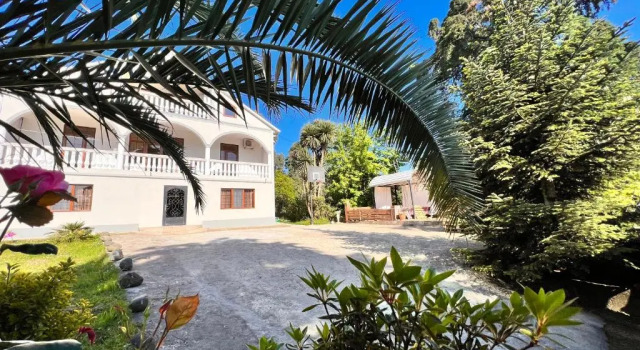 Коттедж Lisa's Villa in Chakvi