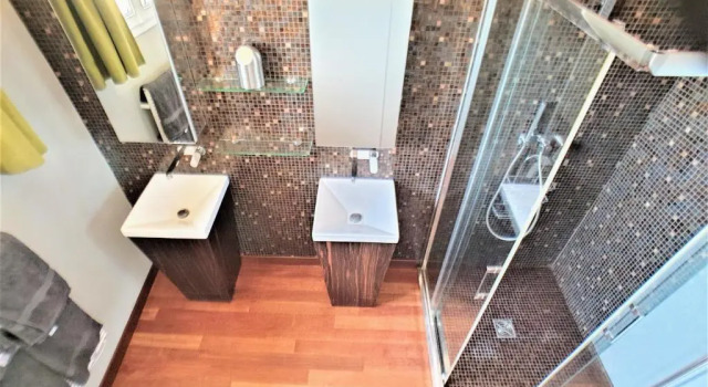 Апартаменты Appart'hôtel Luxe Vieil Antibes 75 m2 avec Parking plages à pieds