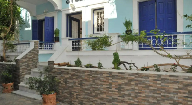 Studios Iris, Book Hotel Pythagoreio Samos