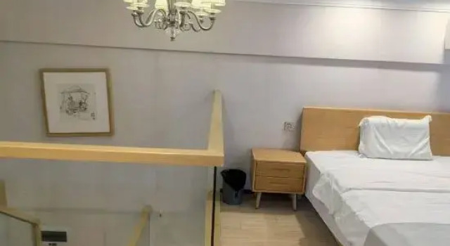 Люкс Pingdu Haier Loft Apartment (Changjiang Road Branch)