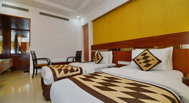 Hotel Blue Pearl Noida, Забронировать Отель Нойда штат Уттар-Прадеш