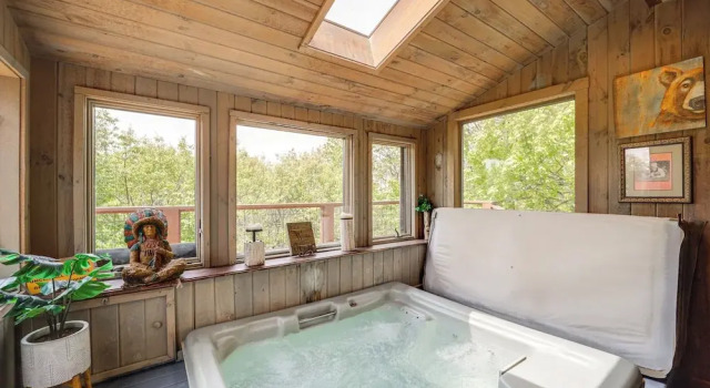 Коттедж Close to Trails! Seven Devils Retreat w/ Hot Tub