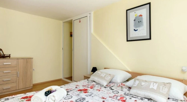 Stunning 1-bed Apartment in Split, Prenota Appartamento Splitska 