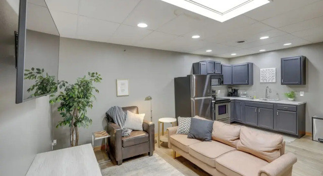 Апартаменты Modern Yankton Apartment Near Riverside Park!