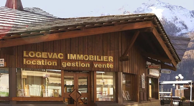 La Chamoisière, Prenota Hotel Hotel a Alvernia con parcheggio, Parcheggio