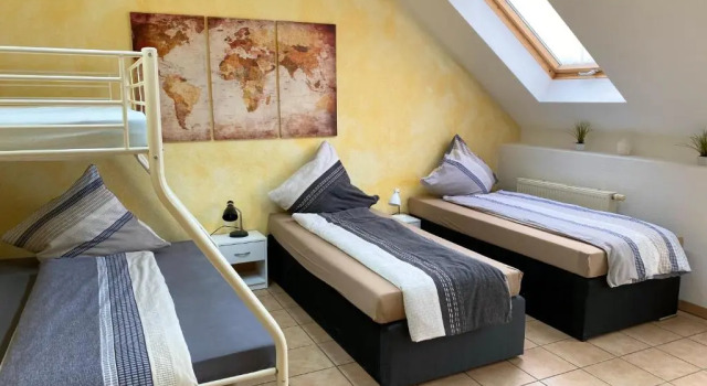 Апартаменты с 3 комнатами Apartments Rhona I und II Neunkirchen City