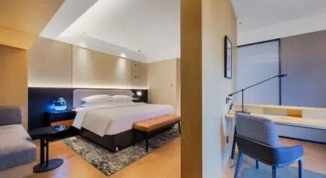 Люкс Superior Park Inn by Radisson Chengdu FengHuang Mountain Sports Park