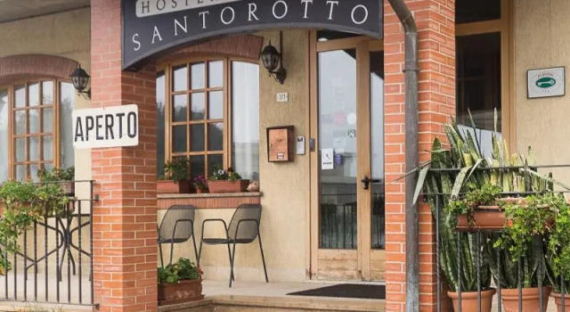 HOTEL SANTOROTTO di FABIO TERROSI, Забронировать Отель Отели Синалунга 3 звезды, 3*