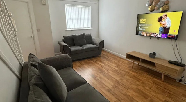 Коттедж Home Sleeps5-netflix-parkg-near City Center/etihad