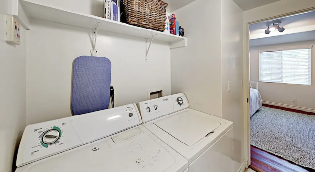 Gillespie Unit B - 3 Br Duplex