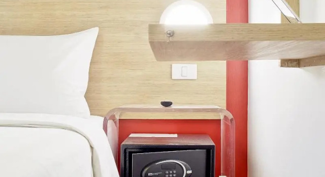 Двухместный номер Standard Red Planet Makati Avenue Manila