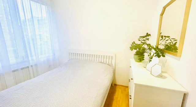 Stan sa divnim pogledom, garažom i terasom