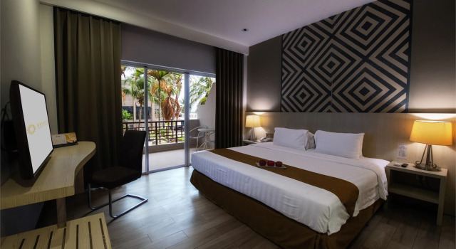 Люкс Kristal Hotel Kupang