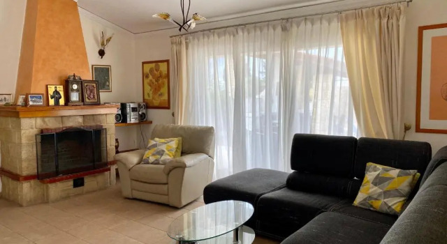 6 bdr villa with TENNIS COURT, Book Villa Cottages in Paphos, near Faros Beach, Cottage