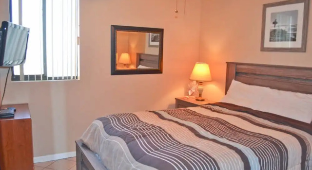Sunbird Suites by Royal American Beach Getaways
