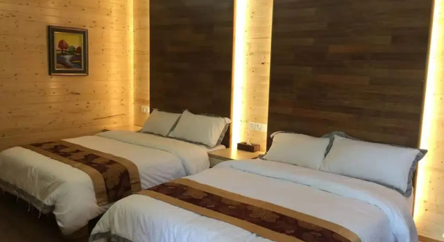Lanrenyuanlin Hotspring Wooden House, Rezervasyon Otel Guangdong otoparklı oteller, Otopark
