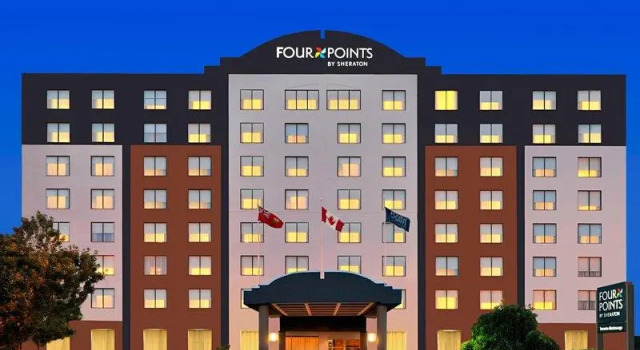 Номер Standard Отель Four Points by Sheraton Toronto Mississauga