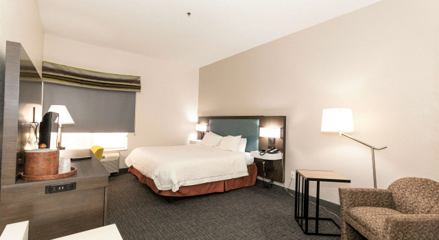 Hampton Inn Kerrville, Забронировать Отель Керрвилл Texas Hill Country