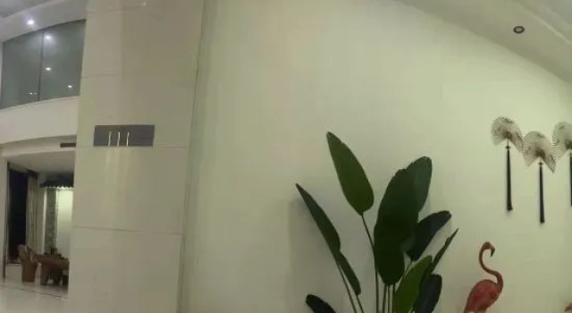 Tianhong Hotel, Varaa Hotelli Huanggang Hubei